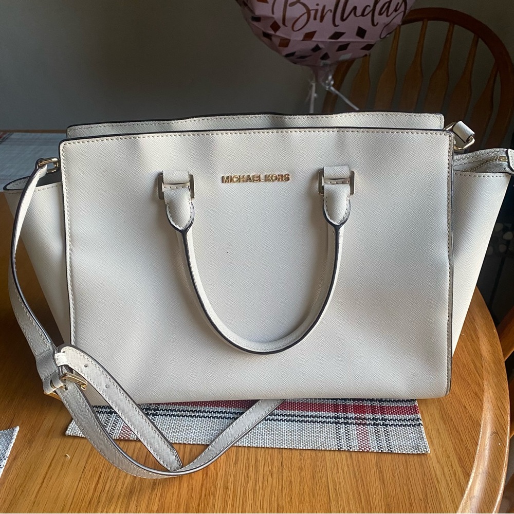 Michael Kors ivory/beige handbag with handles
